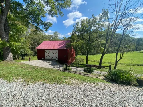 Laurel Highlands Private Estate with Barn & 80 Acres of scenic mountain trails.