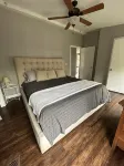 Eastside Costa Mesa, Close to Disneyland, Beaches.1.5 Miles to Jwa Airport. SEPHORA附近的飯店