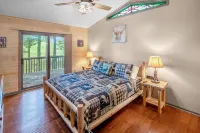 Private Mountain Home, 2miles To Ski, Hot Tub, Views, Fireplace, & Pet Friendly!