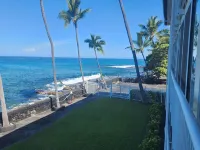 Amazing Oceanfront Condo. Incredible views. located on Magic sands Beach.