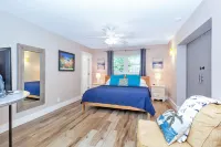 Large 4/3House - 7MIN WALK 2 BEACH!-Tiki, Heated Pool & Bikes Included - Gym