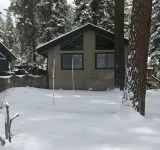 Walking distance to the lake! Enjoy a slice of Tahoe and Kings Beach beauty!!!