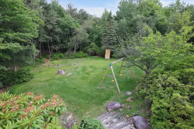 Poconos Retreat Near pools, Lakes,Water parks,Casino and all shoppings,Game room Hotels in 