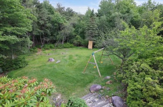 Poconos Retreat Near pools, Lakes,Water parks,Casino and all shoppings,Game room