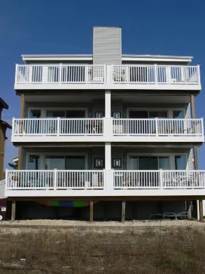 EXCLUSIVE OCEANFRONT LUXURY PRIVATE RESIDENCE - Hot Tub