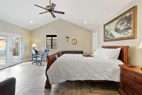 Casa De Las Tortugas-A Historic Bungalow Retreat