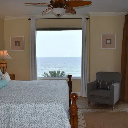 Special4/25-5/9 Indigo 504E Beach Front!Bonus Den,Best View&Amenities Huge Pool!