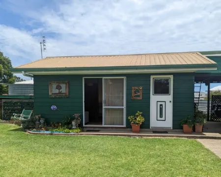 A perfect base for your southern downs getaway โรงแรมในวอริก