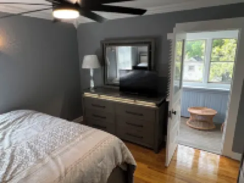 New 5 Bed 2 Bath near Syracuse University and Downtown with Plenty of Parking