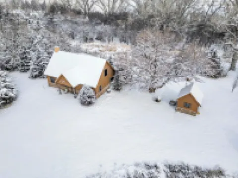Rustic Cottage Retreat Hotels in Collins