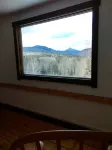 Off Grid Mountain Farmhouse with amazing views, soaking tub, seclusion, internet