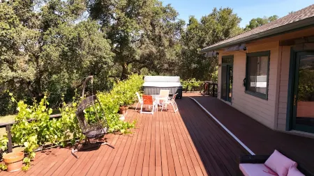 Woodhawk Manor of Alexander Valley