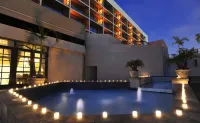 Hilton Orange County/Costa Mesa - Pools