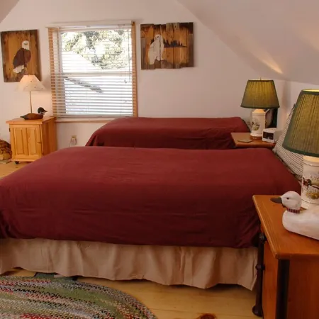 Dog-Friendly Fishing/Ski Log Home by River/Mountain – a Feeling of Old Ketchum
