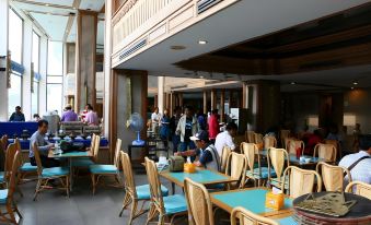Diamond River Ping Petch-Ngam Hotel