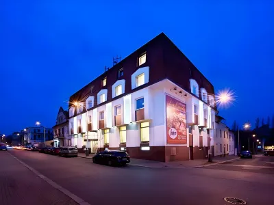 Hotel Henrietta Các khách sạn ở Predboj