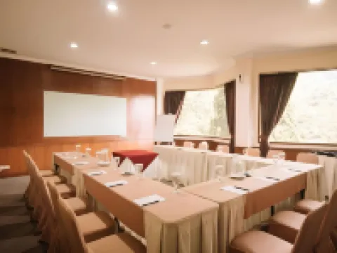 Puteri Gunung Hotel Hotels in Lembang