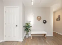 Stylish retreat in charming Richmond with Private Sauna and other modern touches 리치몬드 호텔