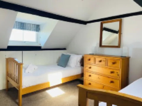 Amazing Sea Views Set in 7 Acres of Fields Dog Friendly on the Welsh Coast Path. Hotels in Nefyn