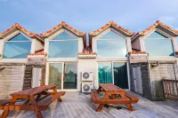 Sinan Seomanae Pension Hotels near Heuksando
