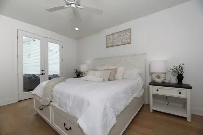 New Braunfels Get Away - Farm Haus 8 minutes from Gruene/Downtown 힌먼 섬 주변 호텔