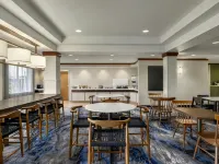 Fairfield Inn & Suites Springdale Hotels in Springdale