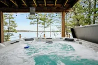 Lake View & Access/Hot Tub/5000 Arcade Games/Pool Table/Pontoon for Rent