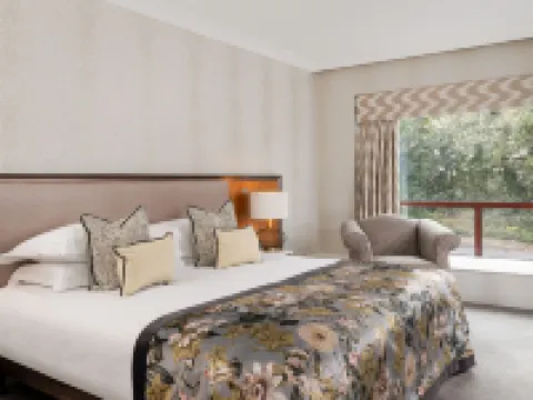 Everglades Hotel Hotels near Guildhall