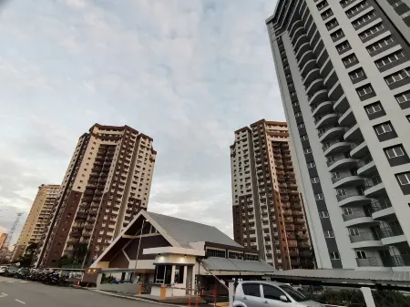 Ampang Hilir KL City Boutique Residence Отели рядом с достопримечательностью «myBatik - Canting and Coloring»