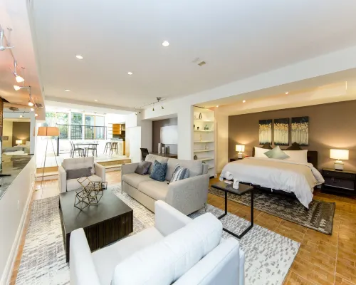نزل شيلسي بينس Hotels near ملعب بليكر