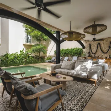 Adoro Hotel Boutique