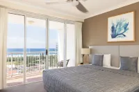 Bel Air on Broadbeach - Official - Balcony