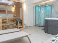Hotel Alexander & Spa Hotels near Villa Ormond