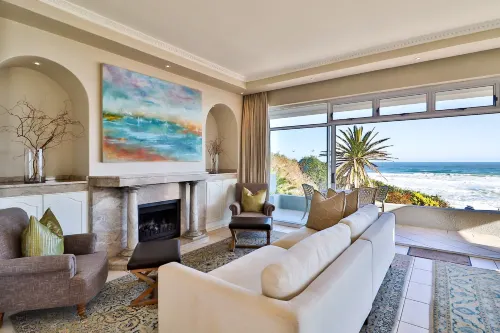 Hermanus Beachfront Lodge - 4-Star