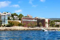 Palace Bonanza Playa Resort & Spa by Olivia Hotels Collection Отели рядом с достопримечательностью «Аквапарк Marineland Майорка»