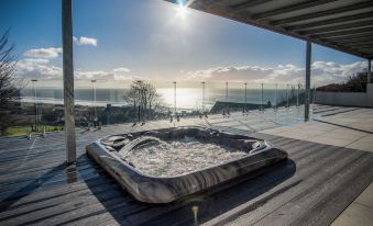 Sunrise - 5 Bedroom Home - Pendine