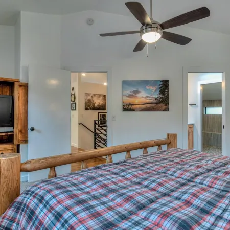 Diamond Peak Lane 20