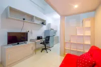 Comfortable and Cozy Living Studio Room at Dave Apartment
