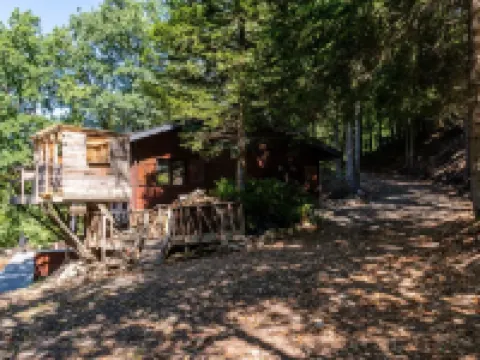 Chalet in the Woods with Nordic Bath