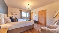 Host Stay the Parlour - balcony