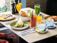 Bunk Hotel Amsterdam Hoteles cerca de Mirador A'DAM Lookout