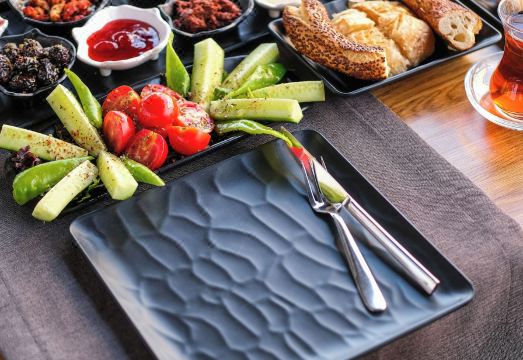 5. 우를라의 피어..