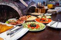 Azur Palace Luxury Rooms - breakfast