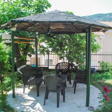 Apartments Tea Kotor