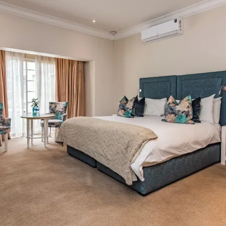 Clico Boutique Hotel Отели рядом с достопримечательностью «Роузбенк»