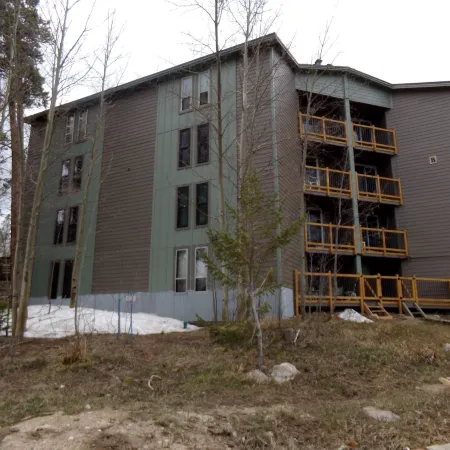 Three House 2 Bed 2 Bath Thwc