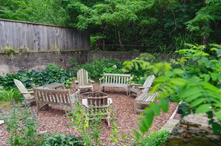 The North Branch Inn Отели в г. Калликун