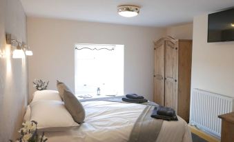 Manor House Hotel and Restaurant - Housity