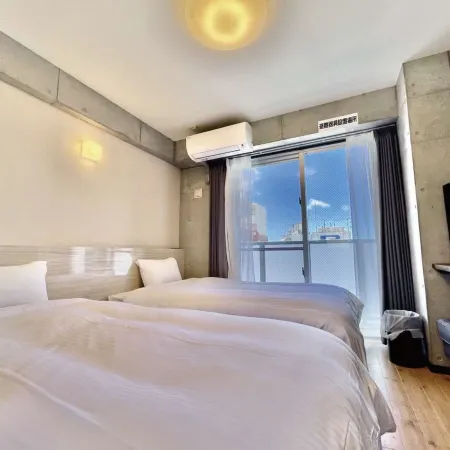 Infinity Hotel NahaKumoji -Seven Hotels and Resorts-