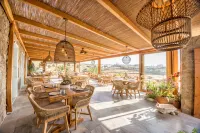 San Antonio Summerland Hotels in Klouvas